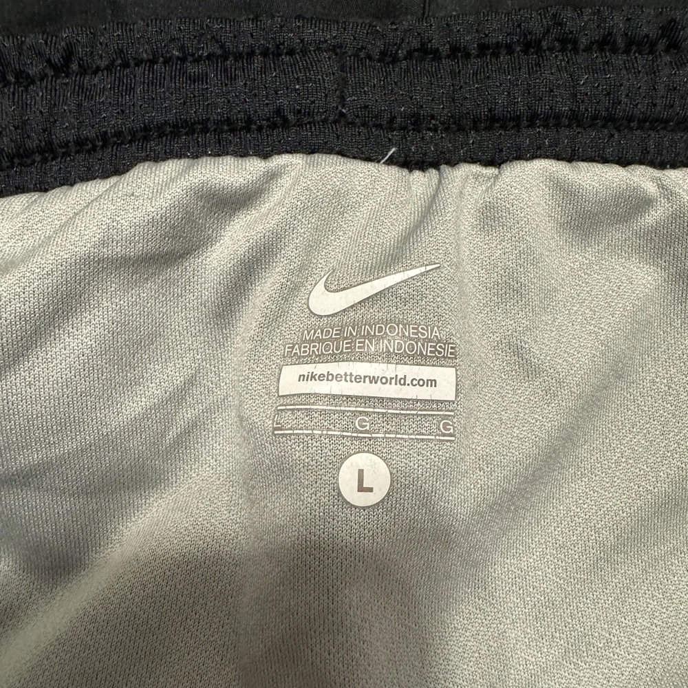 Nike women’s athletic